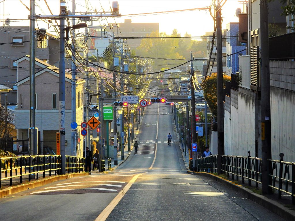 たまらん坂 多摩蘭坂 バス停ものがたりvol 2 東京都 国立市 日本に もっと恋する旅